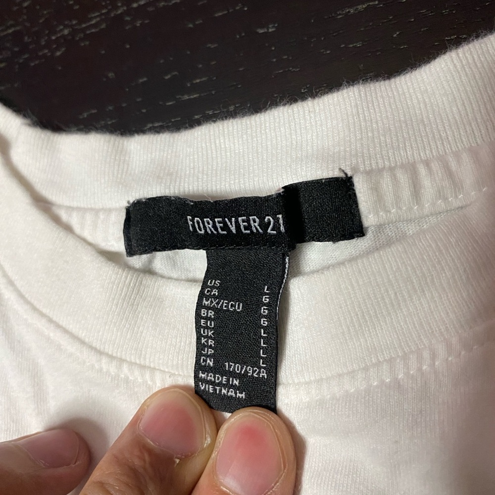 Forever 21 White Crew Neck Graphic Tee - Single Line Face - Picture 3 of 7